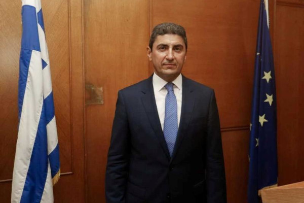 Τελετή Παράδοσης- Παραλαβής στο ΥΠΑΑΤ Λευτέρης Αυγενάκης: «Θα εργαστούμε σκληρά για να αποκτήσει τη μέγιστη αξία ο μόχθος των αγροτών, κτηνοτρόφων και αλιέων μας»