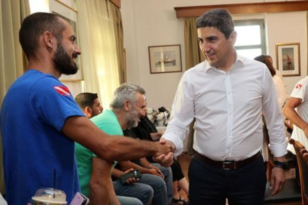 ΣΥΝΑΝΤΗΣΗ ΑΥΓΕΝΑΚΗ ΜΕ ΕΚΠΡΟΣΩΠΟΥΣ ΤΩΝ ΣΥΛΛΟΓΩΝ ΕΠΑΓΓΕΛΜΑΤΙΩΝ ΑΛΙΕΩΝ ΚΡΗΤΗΣ