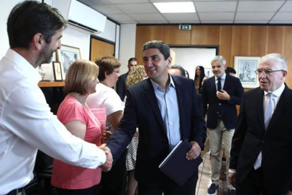 Επίσκεψη ΥπΑΑΤ, Λευτέρη Αυγενάκη στον ΕΛΓΑ