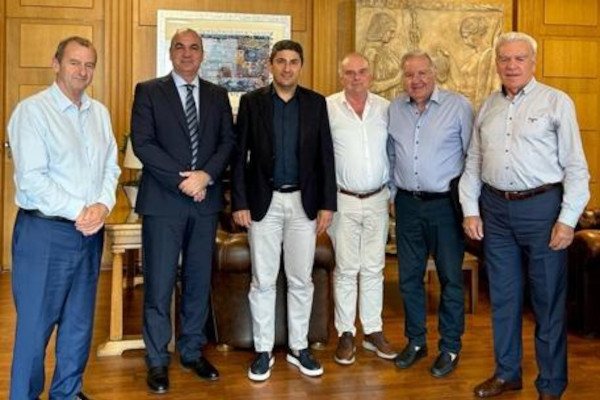 Συνάντηση του Υπουργού Αγροτικής Ανάπτυξης, Λευτέρη Αυγενάκη με το Προεδρείο της Κεντρικής Ένωσης Επιμελητηρίων Ελλάδος για δημιουργία και ένταξη Αγροτικών τμημάτων στα Επιμελητήρια της χώρας μας