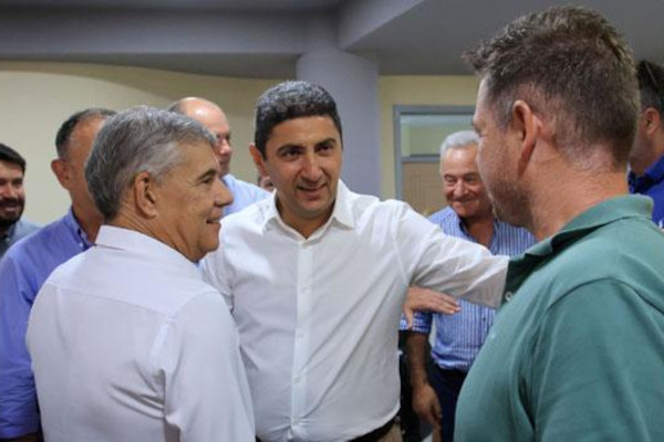 Συσκέψεις ΥπΑΑΤ, Λευτέρη Αυγενάκη σε Λάρισα και Καρδίτσα με εκπροσώπους Αγροτκών Συνεταιρισμών