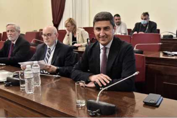 Λ. Αυγενάκης στη Βουλή: «Συνεχώς στο πλευρό των αθλητών/αθλητριών ΑμεΑ με πράξεις και έργα, όχι με ευχολόγια, διότι είναι χρέος μας να τους διασφαλίζουμε ένα περιβάλλον ίσων δυνατοτήτων και ευκαιριών»
