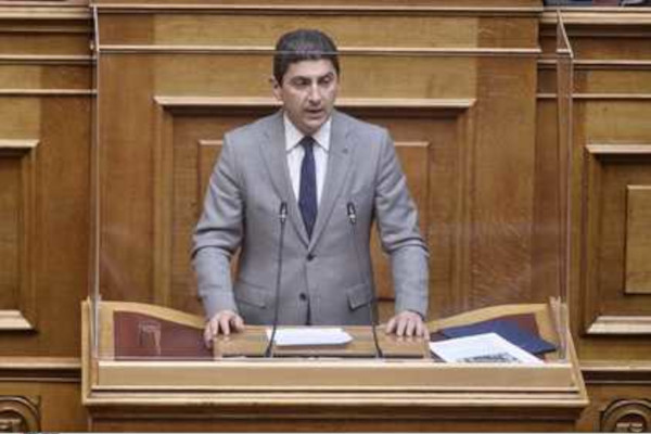 Λ. Αυγενάκης:«Με την ψήφιση του νομοσχεδίου ανοίγουν νέοι ορίζοντες, οι οποίοι θα διαμορφώσουν τις εξελίξεις στον ελληνικό αθλητισμό της επόμενης δεκαετίας και σ’ αυτή τη νέα εποχή παγκοσμίως οφείλουμε να είμαστε πρωταγωνιστές και όχι παρατηρητές”