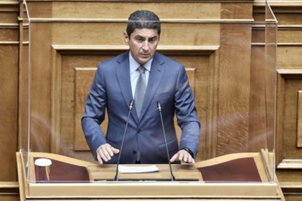 Τα 15 μέτρα, με τα οποία συμμετέχει το Υφυπουργείο Αθλητισμού στο «Εθνικό Σχέδιο Δράσης για την Προστασία των Παιδιών από τη Σεξουαλική Κακοποίηση και Εκμετάλλευση», παρουσίασε στη Βουλή ο Λ. Αυγενάκης