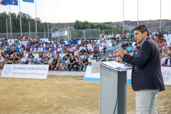 Πώς έγινε το όνειρό τους, άθλος: Κορυφαίοι Κρήτες αθλητές συγκίνησαν το κατάμεστο Karteros Beach Sports Center με τις ιστορίες τους